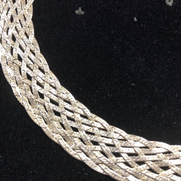 Necklace - Picture 2 of 3